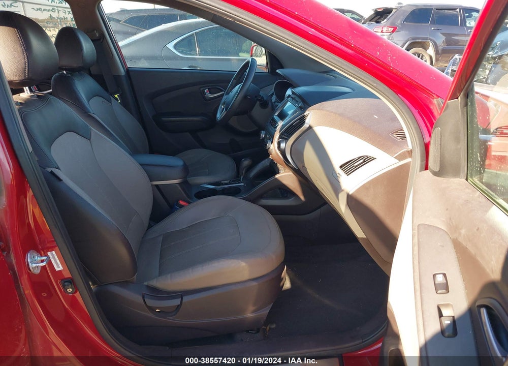 2013 HYUNDAI TUCSON LIMITED VIN: KM8JU3AC5DU555717