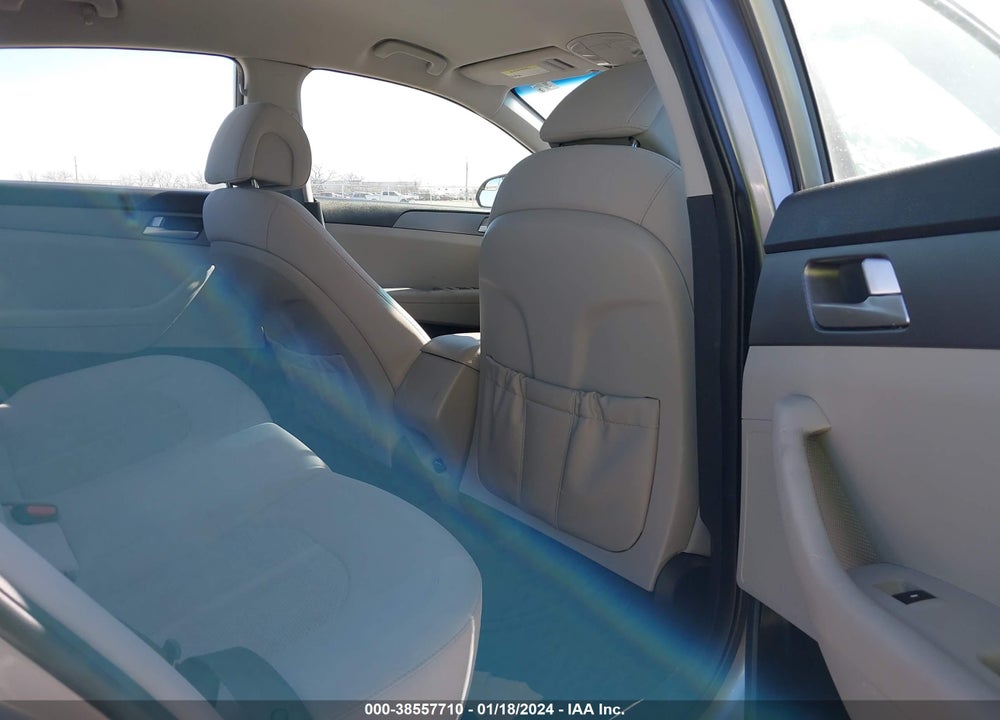 2016 HYUNDAI SONATA SE VIN: 5NPE24AF5GH262880