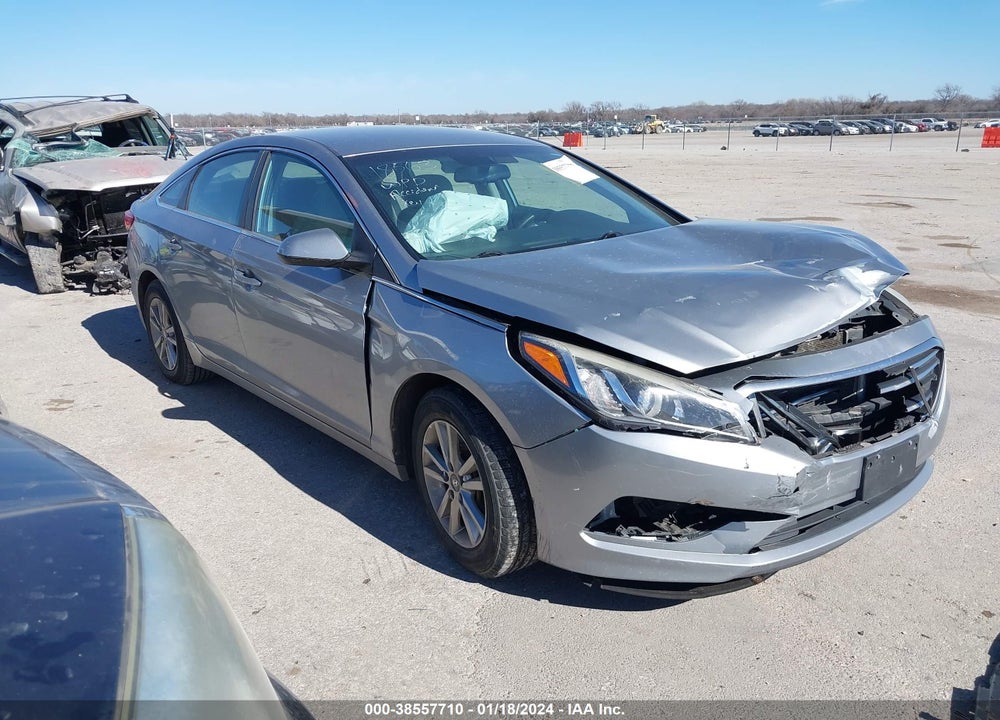 2016 HYUNDAI SONATA SE VIN: 5NPE24AF5GH262880