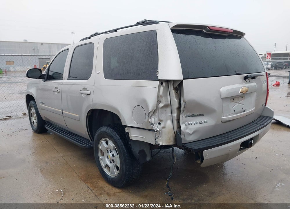 2007 CHEVROLET TAHOE LT VIN: 1GNFK13037R252926