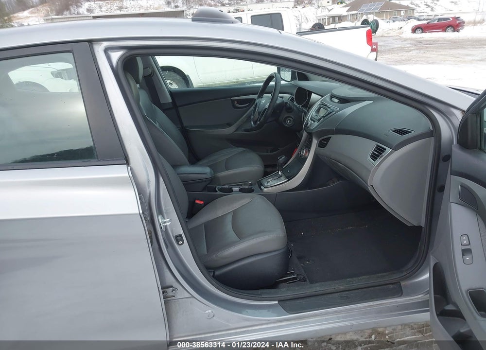 2013 HYUNDAI ELANTRA LIMITED (ULSAN PLANT) VIN: KMHDH4AE2DU520206