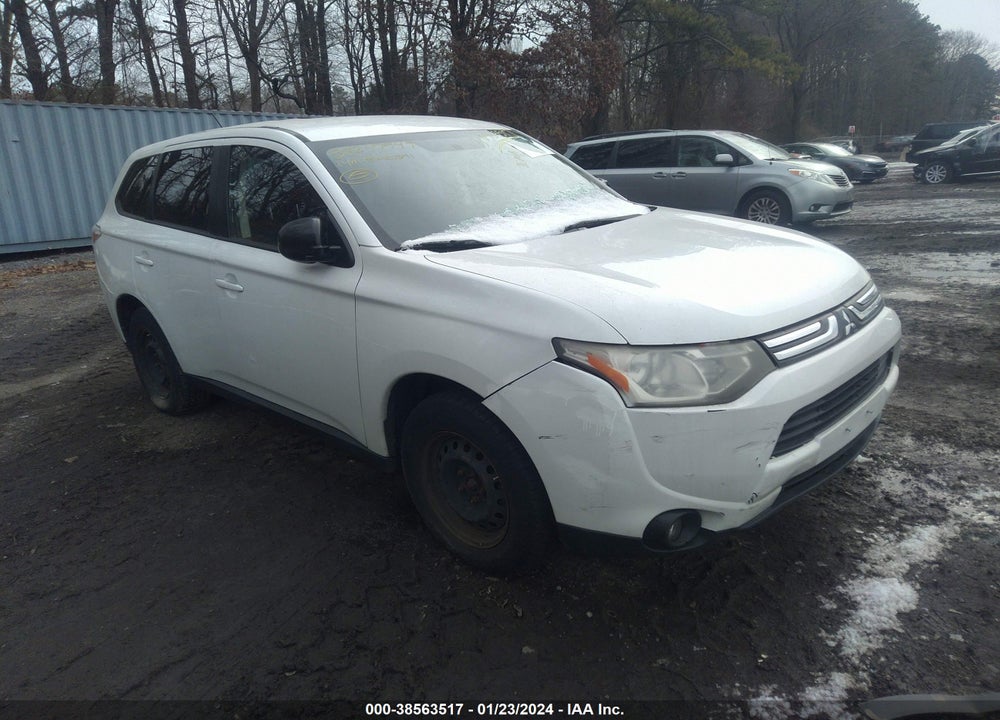 2014 MITSUBISHI OUTLANDER ES VIN: JA4AD2A30EZ006231