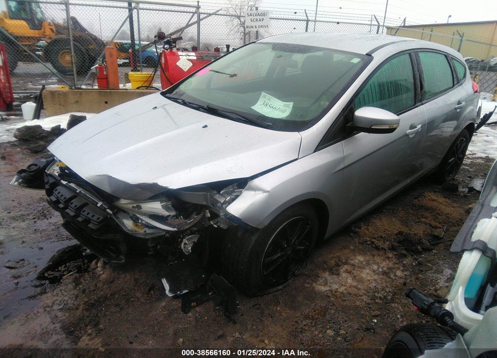 2017 FORD FOCUS SE VIN: 1FADP3K23HL204157