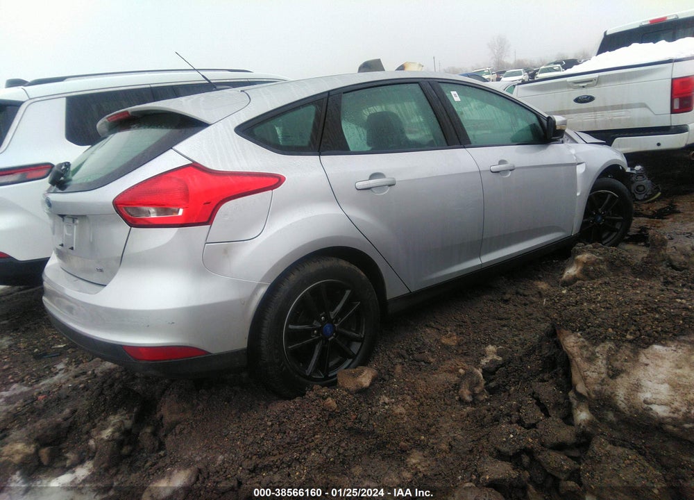 2017 FORD FOCUS SE VIN: 1FADP3K23HL204157
