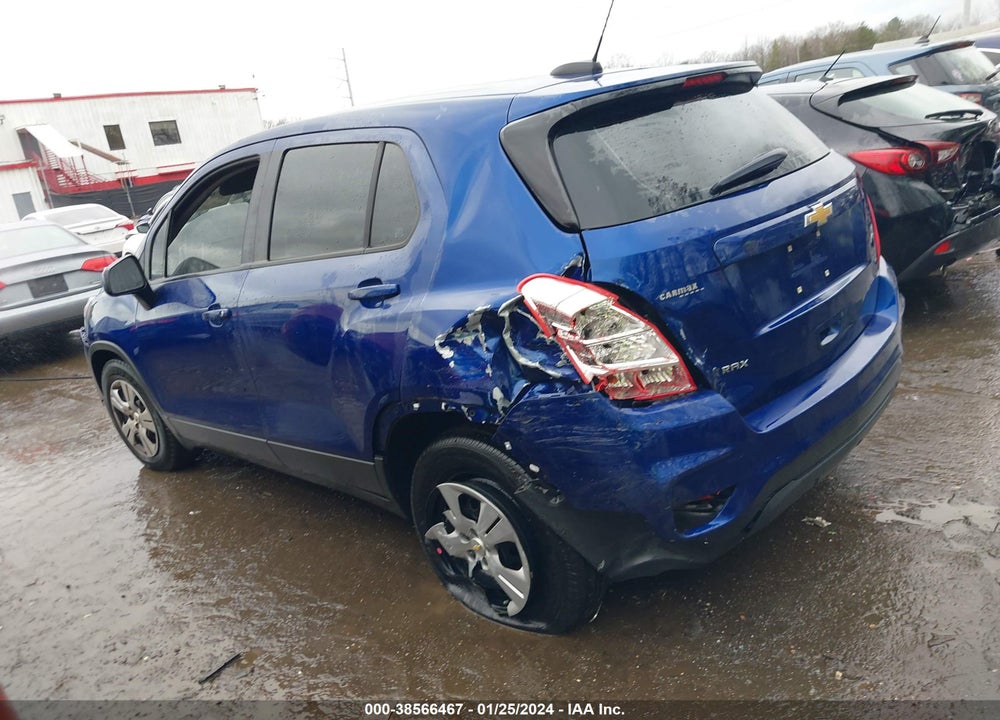2017 CHEVROLET TRAX LS VIN: 3GNCJKSB2HL201392