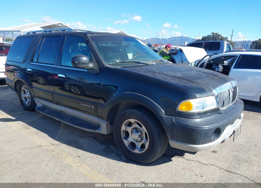 2002 LINCOLN NAVIGATOR VIN: 5LMEU27R82LJ17085