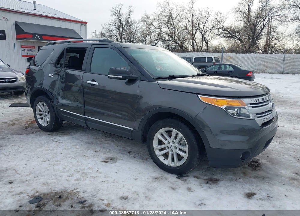 2015 FORD EXPLORER XLT VIN: 1FM5K8D89FGA29393