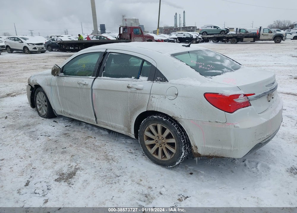 2011 CHRYSLER 200 VIN: 1C3BC1FB5BN599132