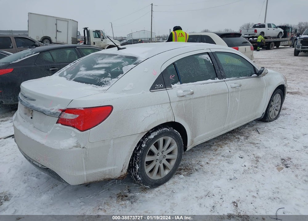 2011 CHRYSLER 200 VIN: 1C3BC1FB5BN599132