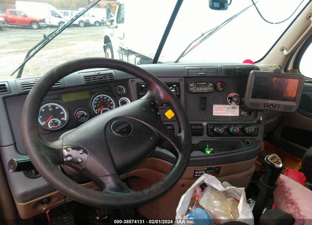 2016 FREIGHTLINER CASCADIA 125 VIN: 3AKJGEDV9GSGV3339