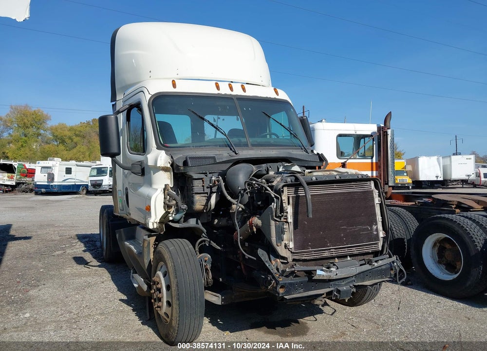 2016 FREIGHTLINER CASCADIA 125 VIN: 3AKJGEDV9GSGV3339
