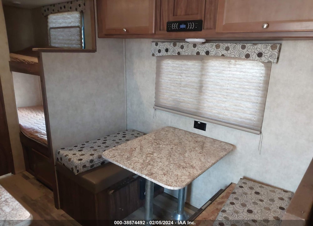 2017 FOREST RIVER CLIPPER VIN: 5ZT2CWFC1HJ113738