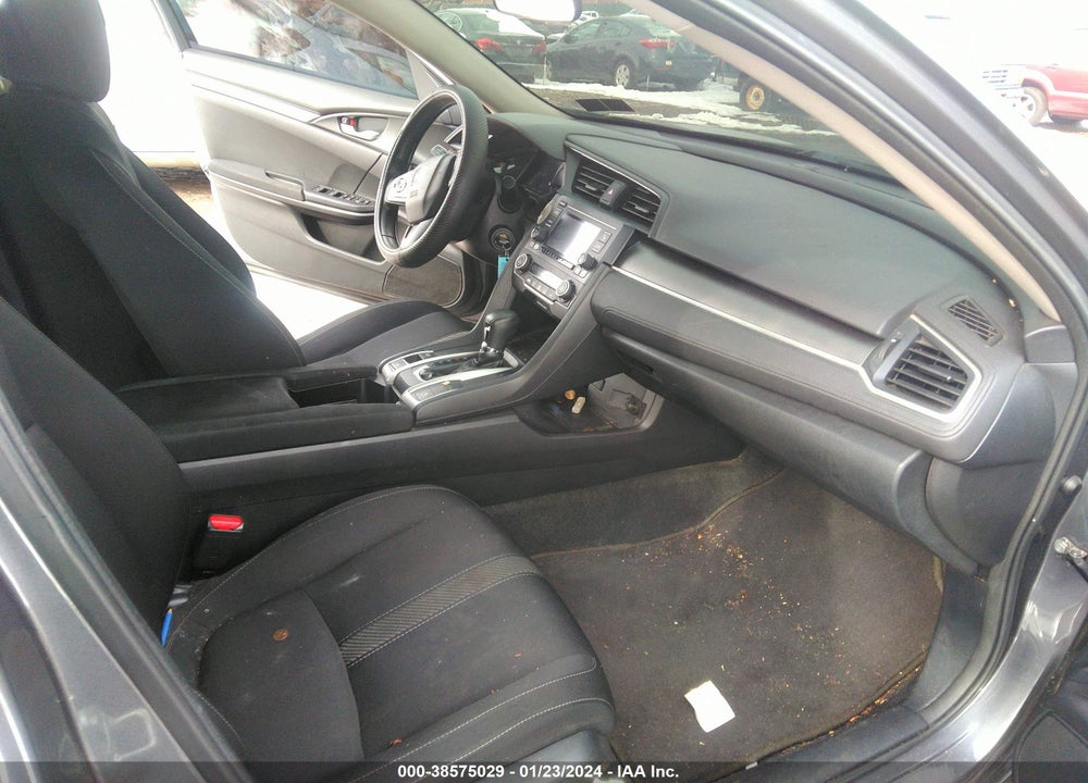 2018 HONDA CIVIC VIN: 2HGFC2F55JH608093
