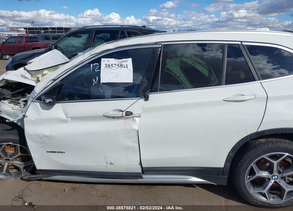 2018 BMW X1 SDRIVE28I VIN: WBXHU7C32J5H40679