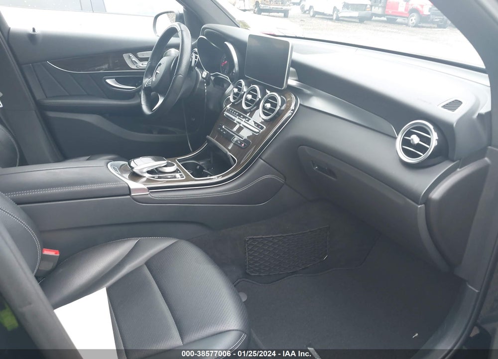 2018 MERCEDES-BENZ GLC 300 COUPE 4MATIC VIN: WDC0J4KB1JF358302