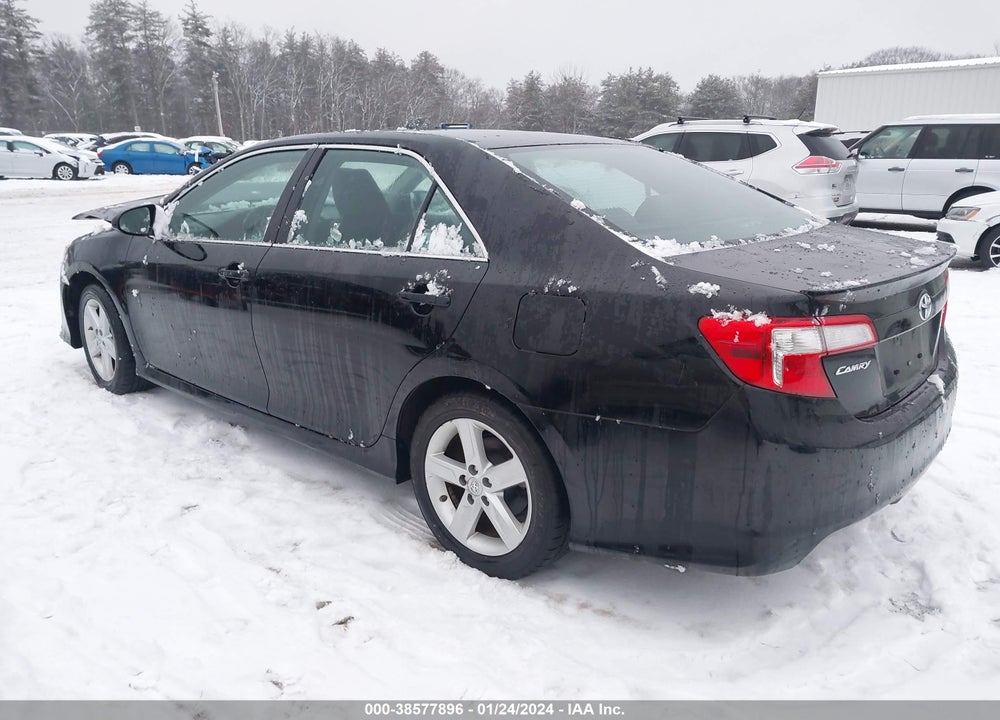 2014 TOYOTA CAMRY SE VIN: 4T1BF1FK7EU773145