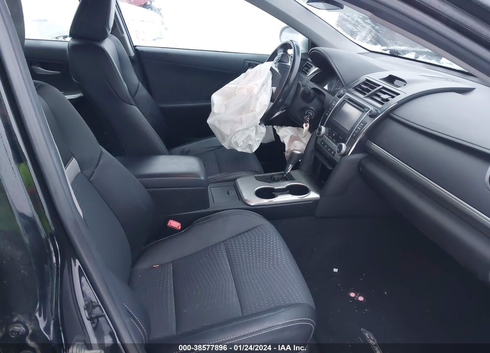 2014 TOYOTA CAMRY SE VIN: 4T1BF1FK7EU773145