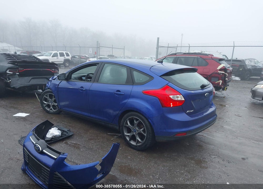 2014 FORD FOCUS SE VIN: 1FADP3K2XEL193220