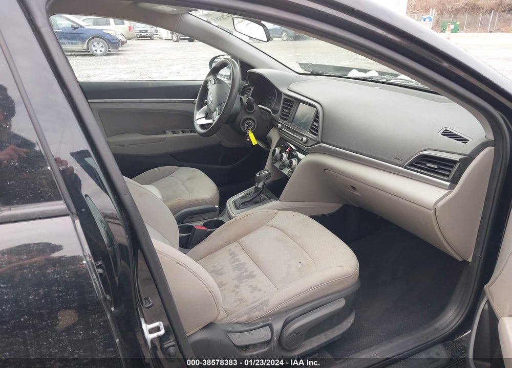 2019 HYUNDAI ELANTRA SEL VIN: 5NPD84LF5KH416505