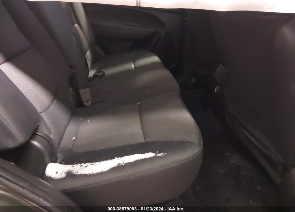 2011 KIA SORENTO LX VIN: 5XYKT3A15BG174944