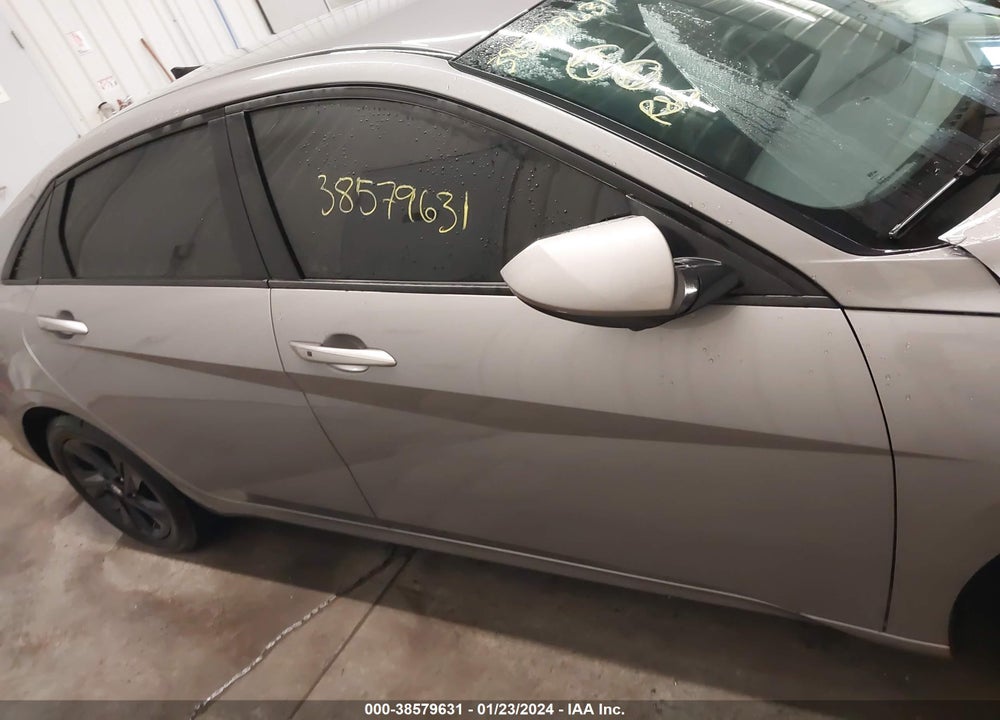 2022 HYUNDAI ELANTRA SEL VIN: KMHLM4AG1NU330830