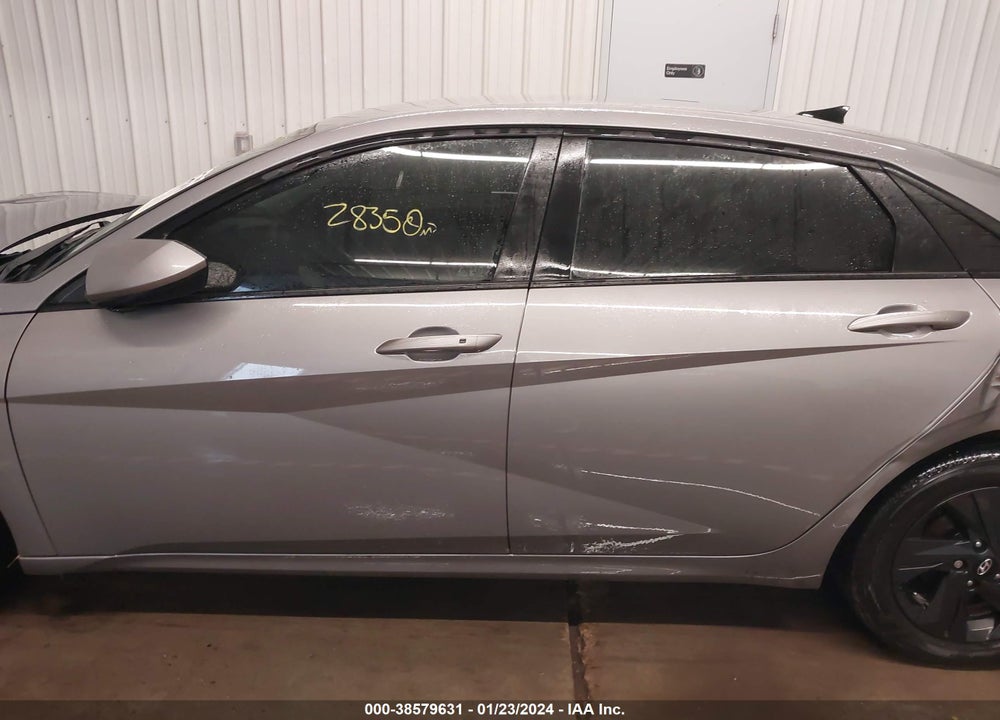 2022 HYUNDAI ELANTRA SEL VIN: KMHLM4AG1NU330830