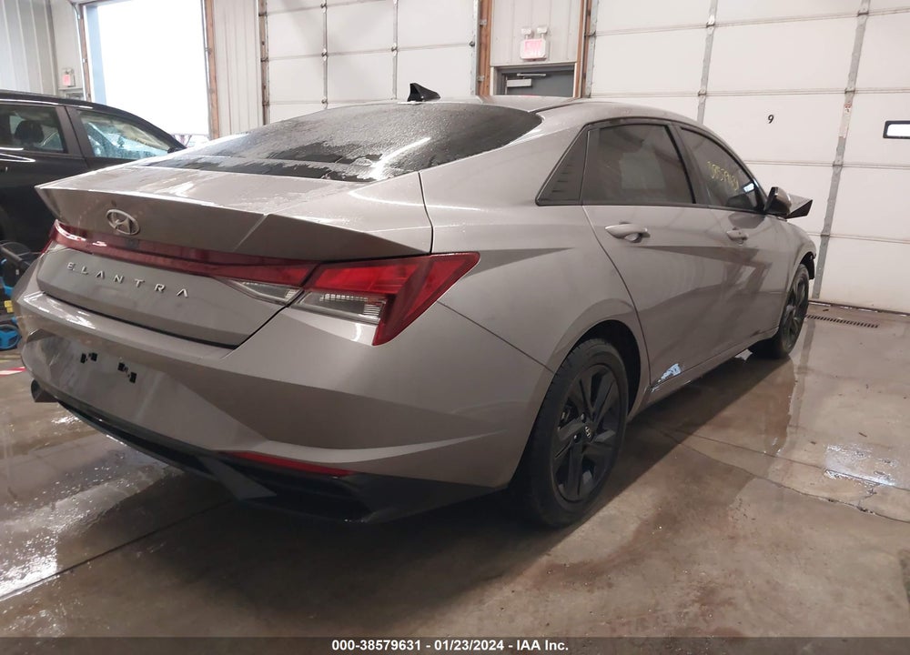 2022 HYUNDAI ELANTRA SEL VIN: KMHLM4AG1NU330830