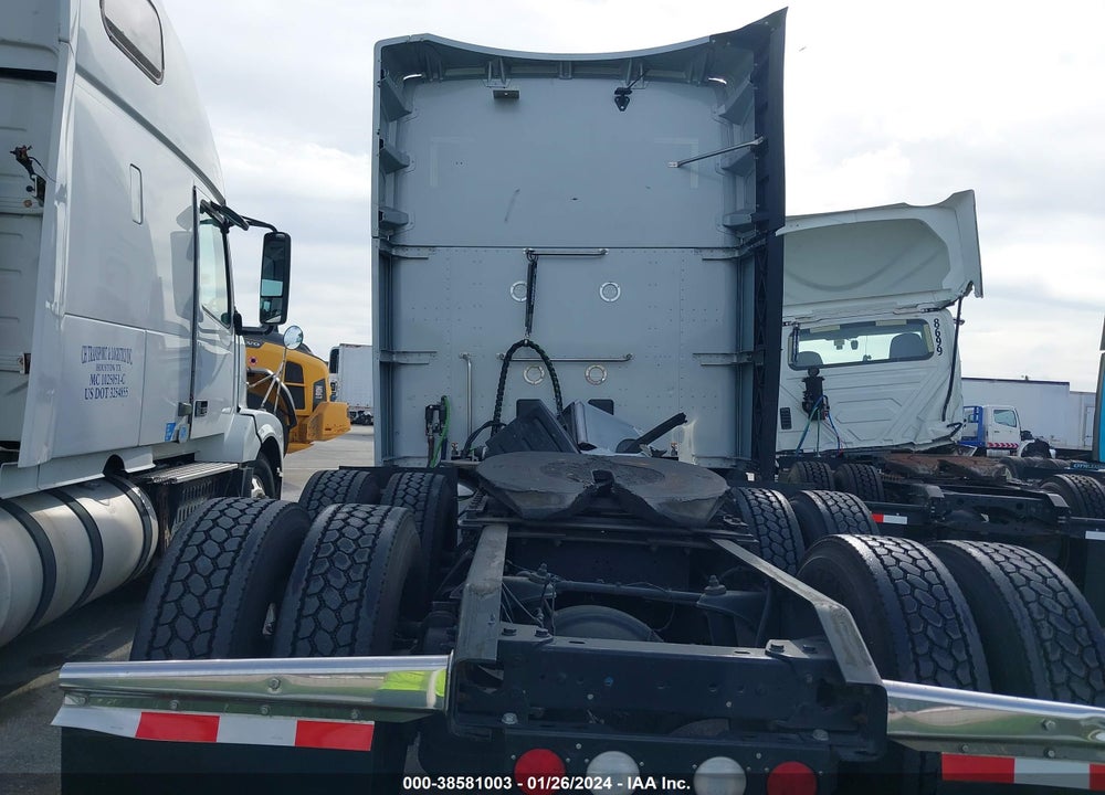 2023 KENWORTH T680 VIN: 1XKYD49X3PJ258097