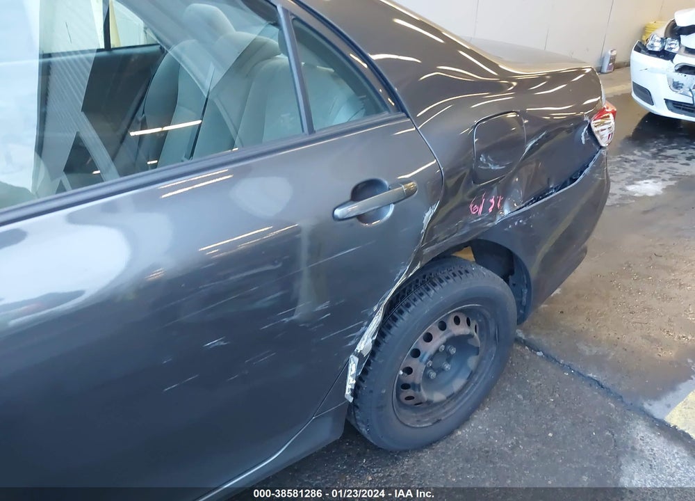 2009 TOYOTA COROLLA LE VIN: JTDBL40E39J041264
