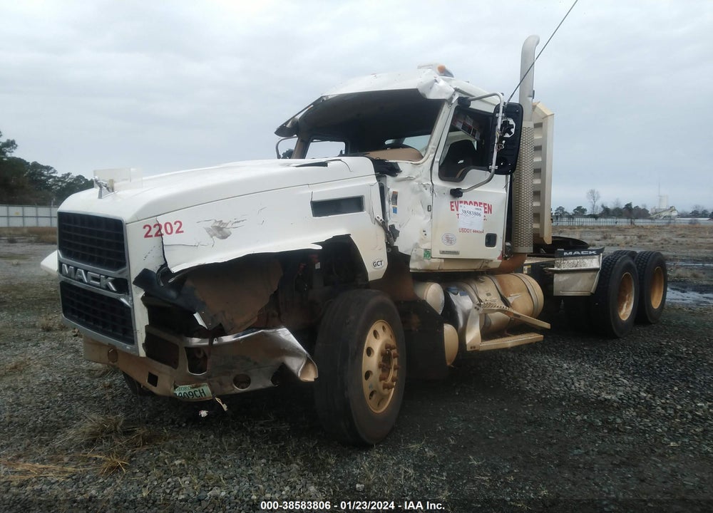2022 MACK PINNACLE VIN: 1M1PN4GY8NM009287