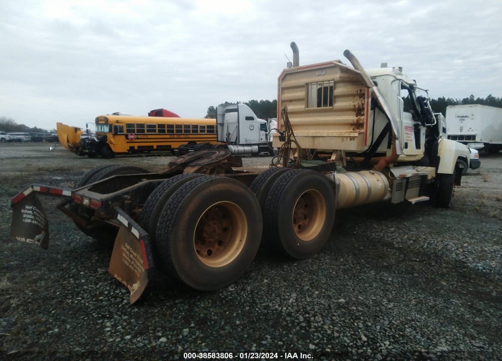 2022 MACK PINNACLE VIN: 1M1PN4GY8NM009287
