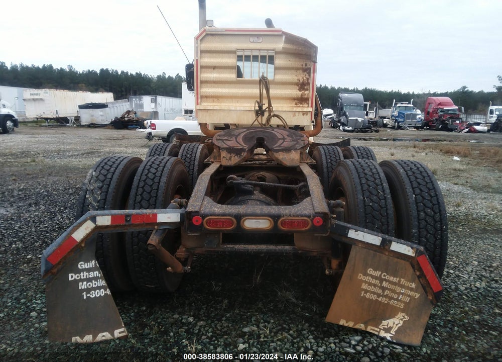 2022 MACK PINNACLE VIN: 1M1PN4GY8NM009287