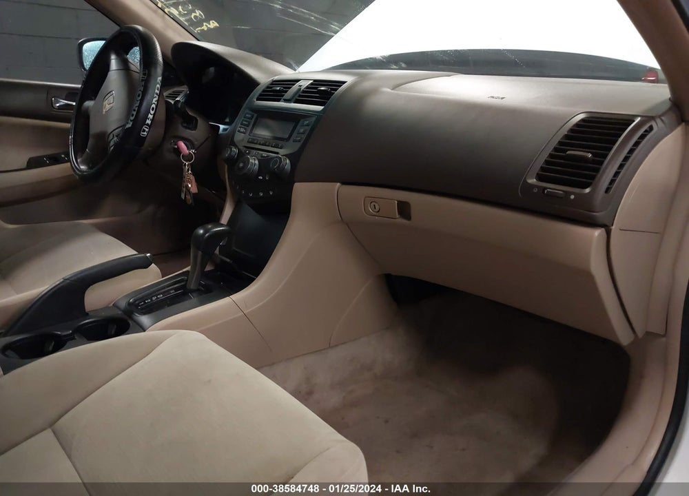 2006 HONDA ACCORD 2.4 VP VIN: 1HGCM56146A084844