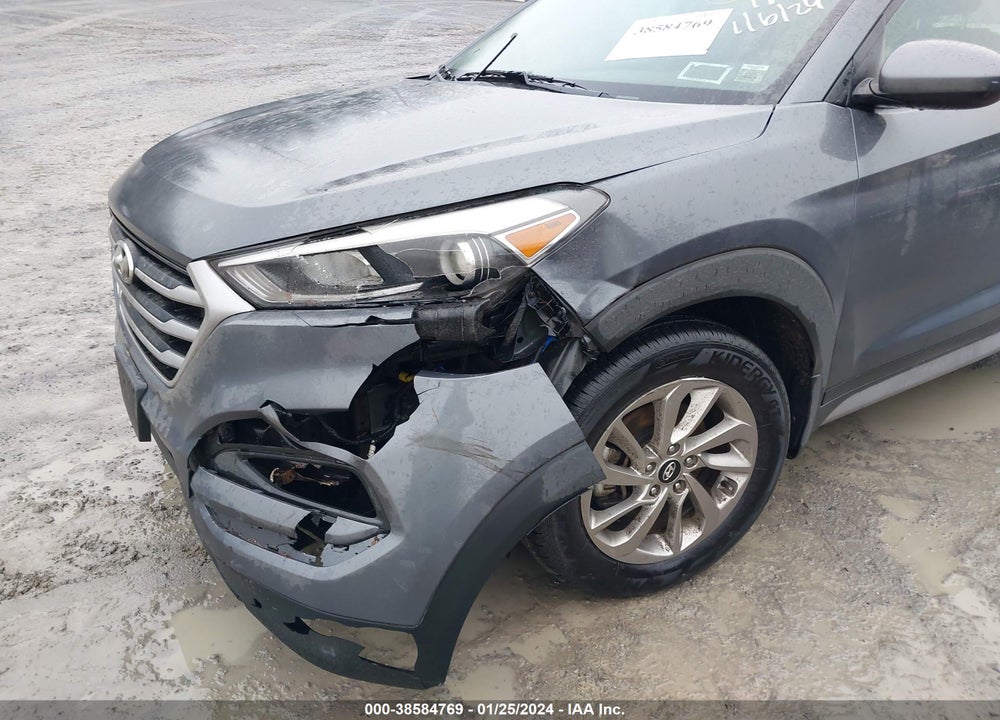 2017 HYUNDAI TUCSON SE VIN: KM8J3CA47HU572696