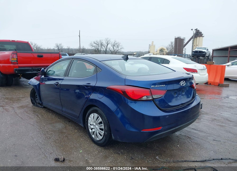 2016 HYUNDAI ELANTRA SE VIN: 5NPDH4AE7GH793502