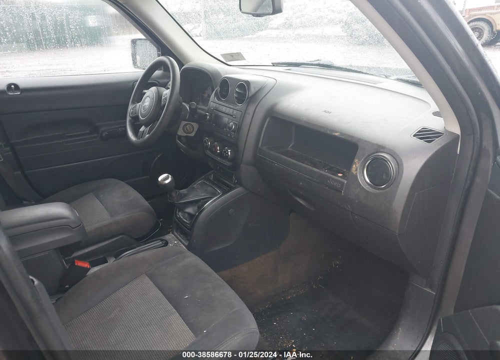 2016 JEEP PATRIOT SPORT VIN: 1C4NJPBA7GD788179