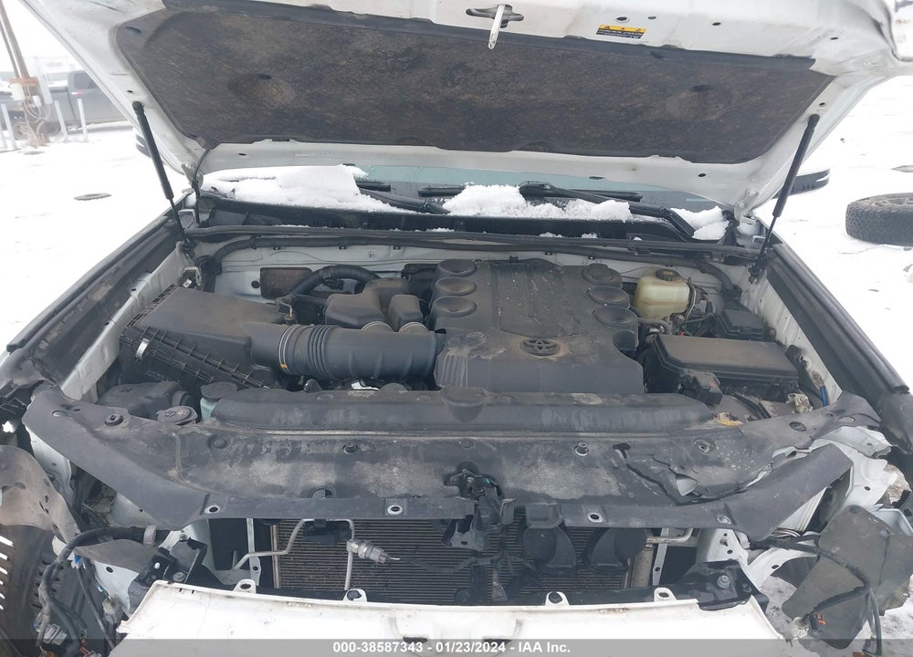 2021 TOYOTA 4RUNNER TRD OFF ROAD PREMIUM VIN: JTERU5JR0M5884306