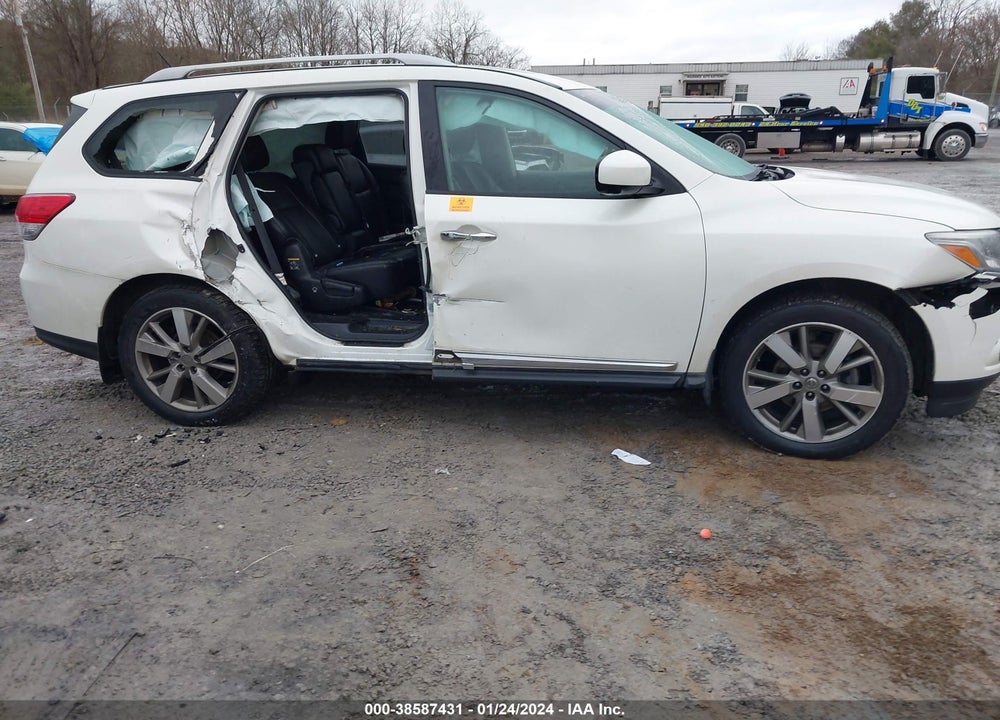 2016 NISSAN PATHFINDER PLATINUM VIN: 5N1AR2MM4GC634418