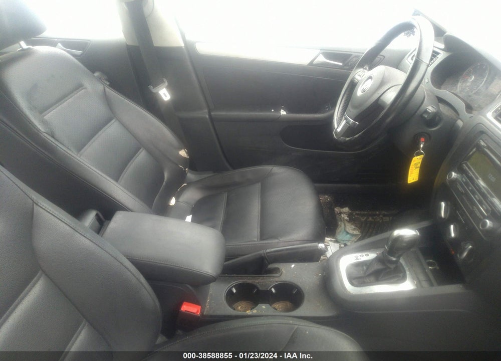 2013 VOLKSWAGEN JETTA 2.5L SE VIN: 3VWDP7AJ9DM426203