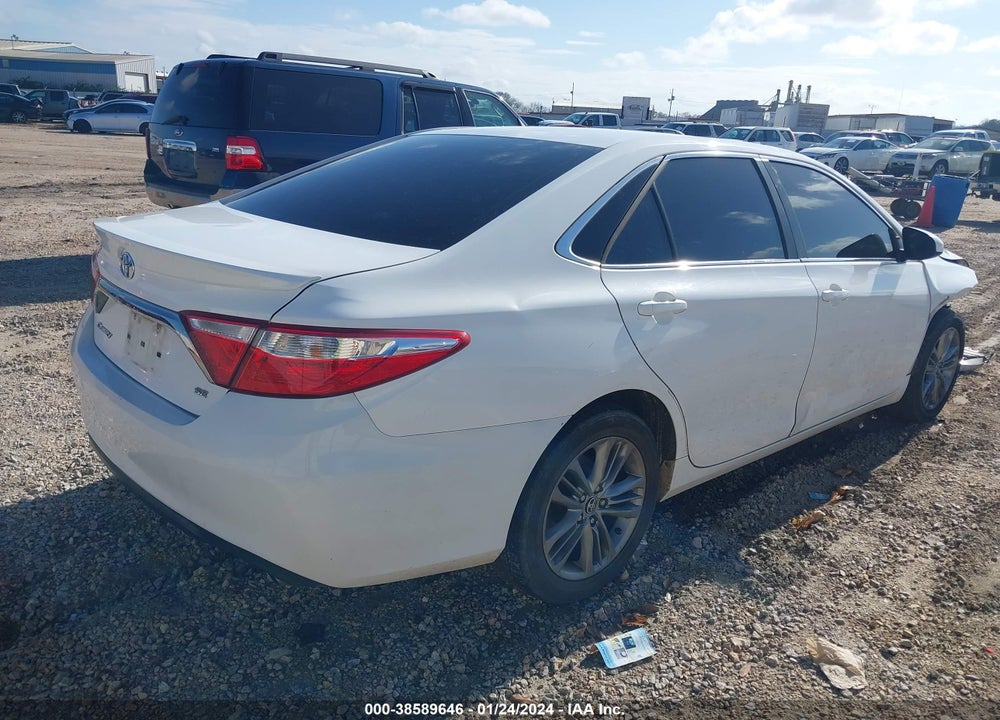 2015 TOYOTA CAMRY SE VIN: 4T1BF1FK5FU926817