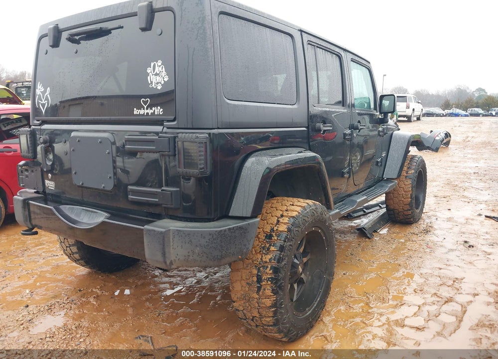 2017 JEEP WRANGLER UNLIMITED SAHARA VIN: 1C4HJWEGXHL586385