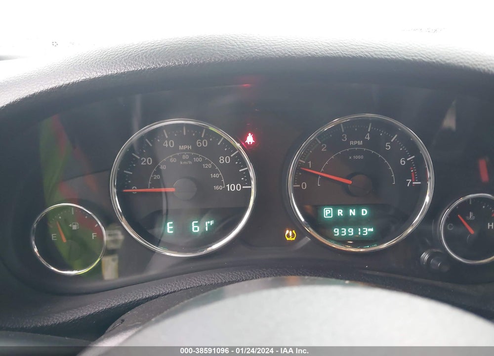 2017 JEEP WRANGLER UNLIMITED SAHARA VIN: 1C4HJWEGXHL586385