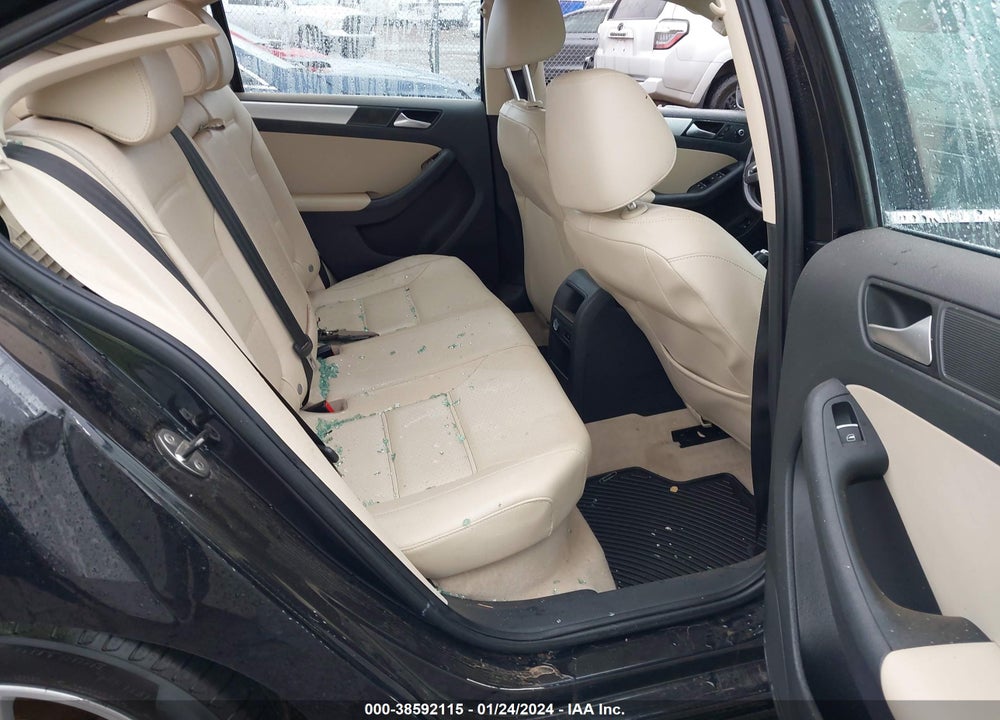 2013 VOLKSWAGEN JETTA HYBRID VIN: 3VW637AJXDM237466