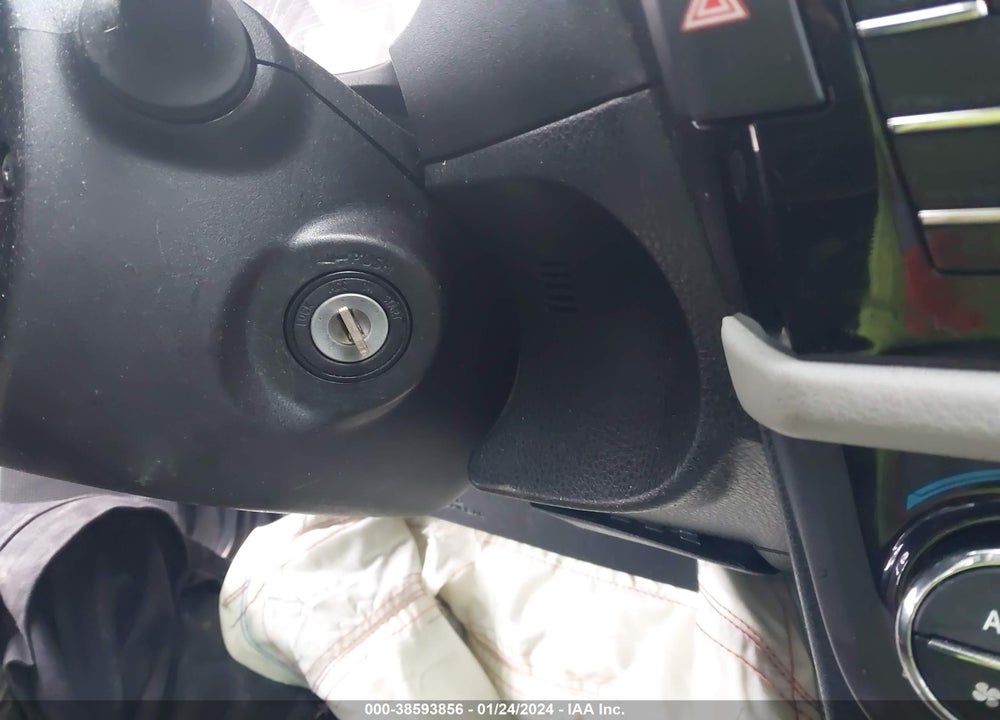 2016 TOYOTA COROLLA LE VIN: 5YFBURHE6GP400419