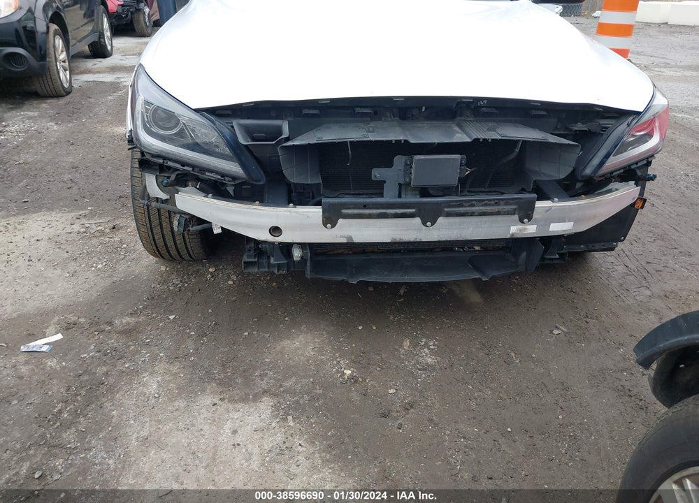 2015 HYUNDAI GENESIS 3.8 VIN: KMHGN4JE1FU073103