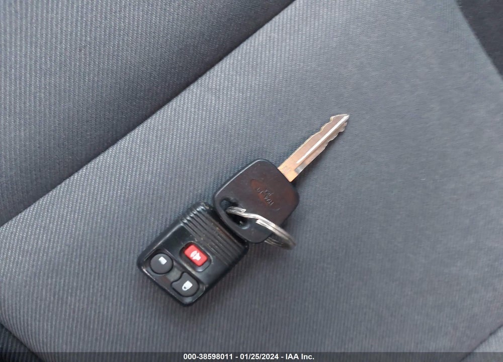 2004 FORD ESCAPE XLS VIN: 1FMYU92154KA89782