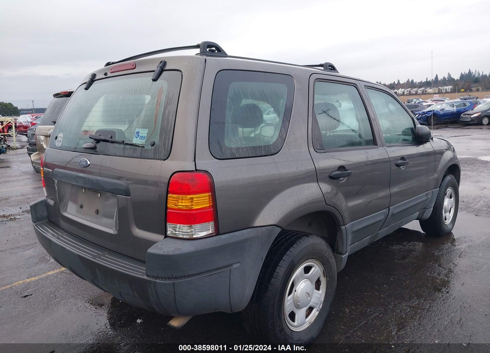 2004 FORD ESCAPE XLS VIN: 1FMYU92154KA89782