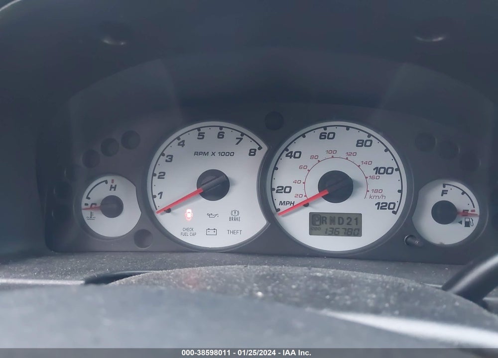 2004 FORD ESCAPE XLS VIN: 1FMYU92154KA89782