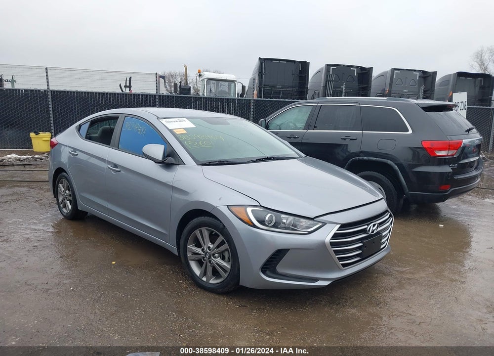 2017 HYUNDAI ELANTRA SE VIN: 5NPD84LF5HH120683