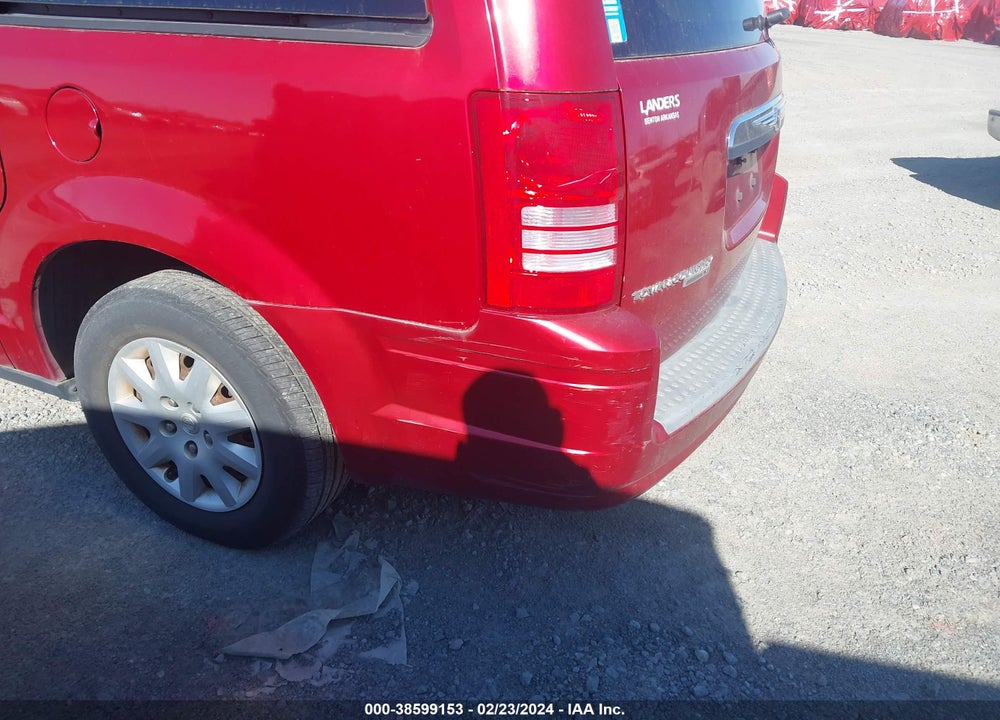 2008 CHRYSLER TOWN & COUNTRY LX VIN: 2A8HR44H88R600386